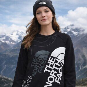 The North Face Wonen’s Graphic Crew Sweatshirt SZ S